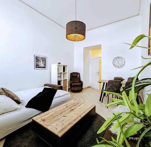 Luxury Cityapartment 2 *